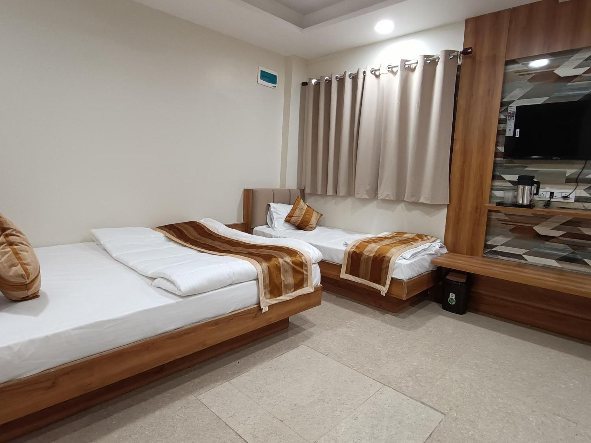Shree Shyamraj Hotel Ujjain Luaran gambar
